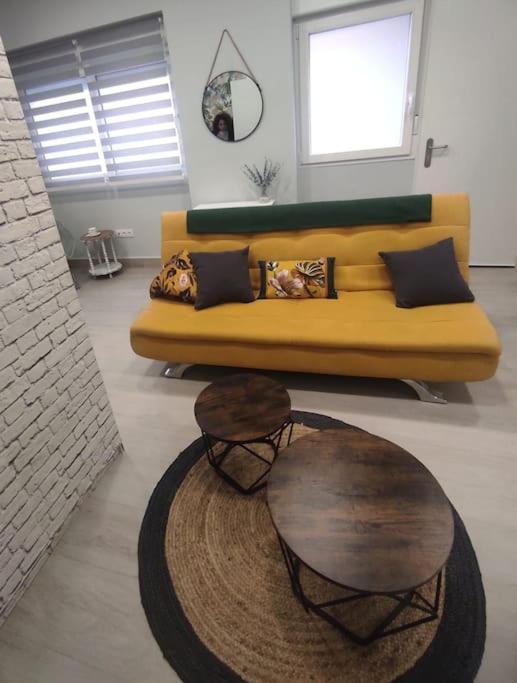 Comfortable Studio In Barrio Salamanca - Bejar Madrid Bagian luar foto
